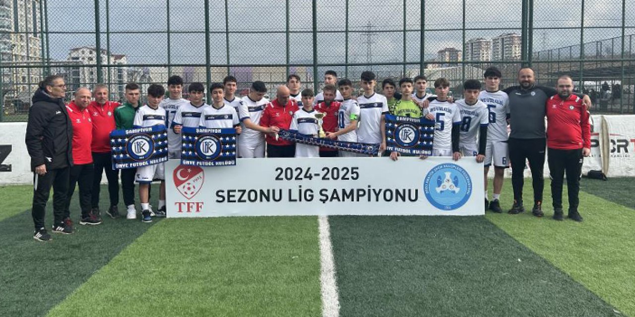 Ünye Futbol Kulübü U16 Takımı Şampiyon Oldu