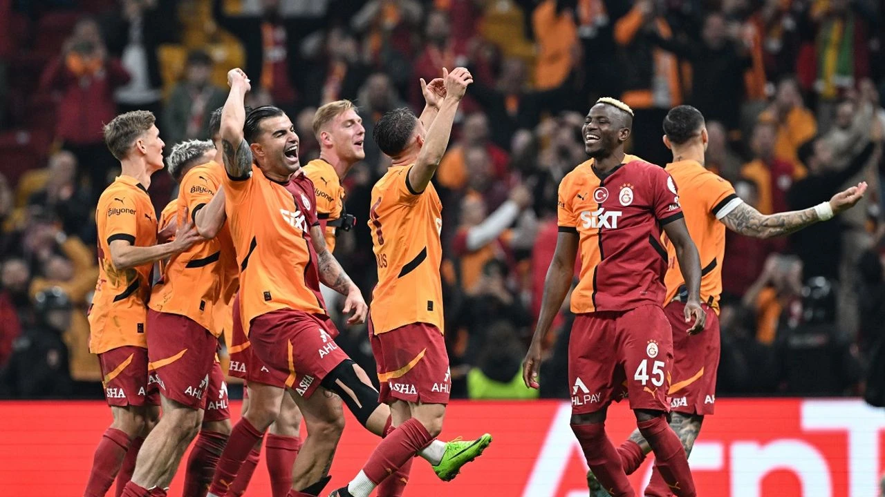 AZ Alkmaar - Galatasaray Maç iLK 11 Açıklandı mı?
