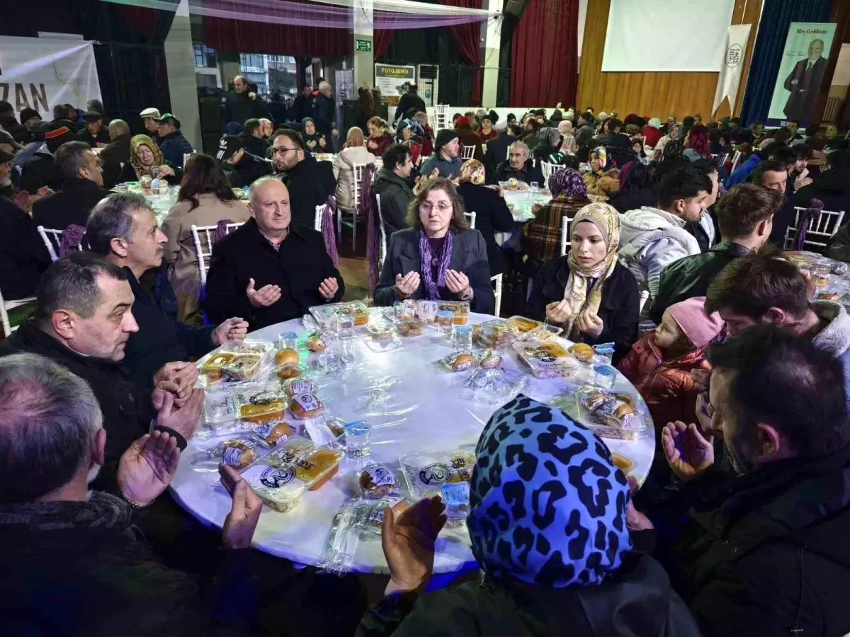 Ünye Belediyesi’nden Büyük Ramazan Sofrası! Her Gün 2 Bin Kişiye İftar