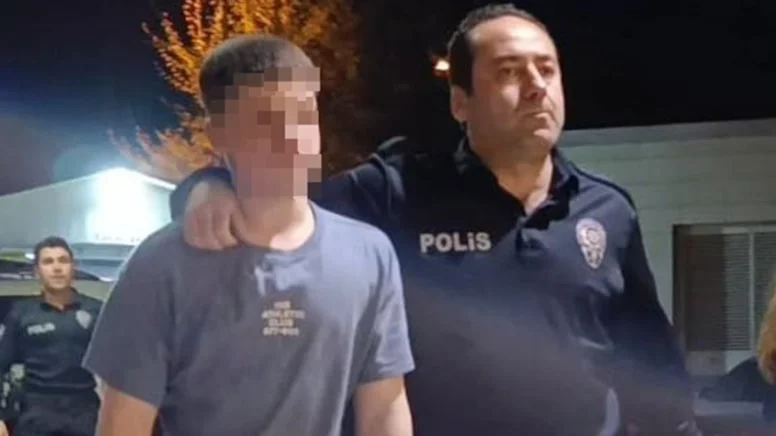 Sokak Ortasında Silahlı Saldırı: 15 Yaşındaki Çocuk 65 Yaşındaki Adamı Vurdu