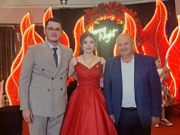 Başkan Tavlı, Belediyenin Genç Çalışanlarının Kına Gecesine Katıldı