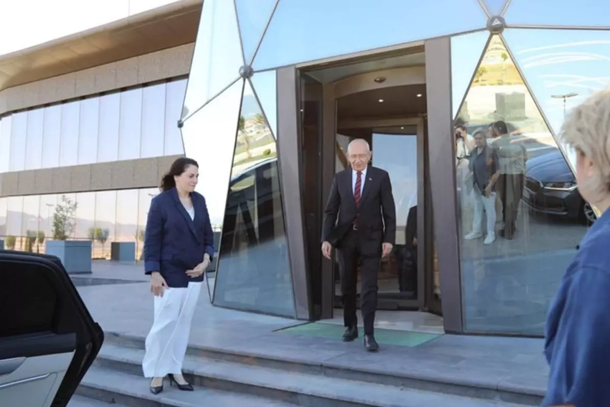Kılıçdaroğlu'ndan Kayyum Gündemi Sürerken Çorum'da Dikkat Çeken Ziyaret
