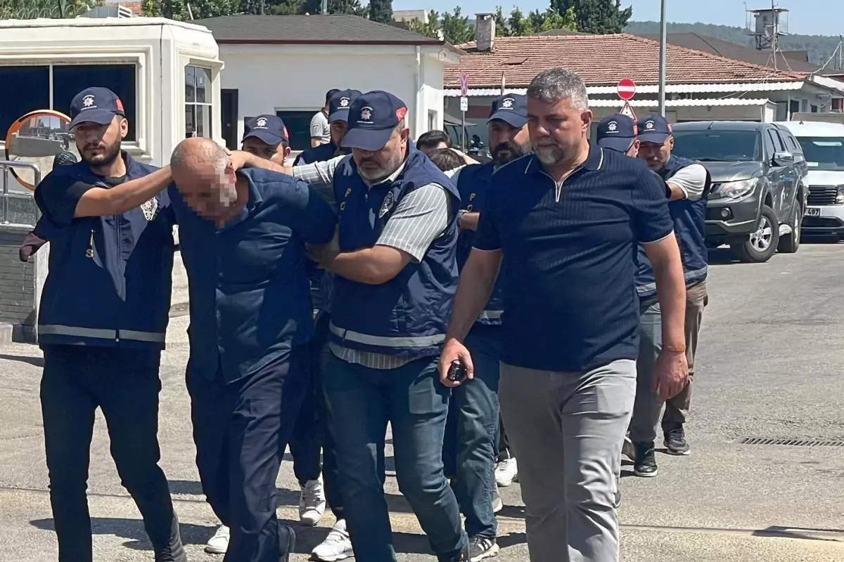 Kamera Kayıtlarıyla Ortaya Çıktı: Market Çalışanından 3 Milyon Liralık İhanet