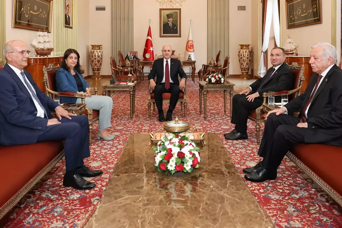 Komisyon İçin Meclis’te İlk Adım Atıldı: Kurtulmuş Başkanvekilleriyle Bir Araya Geldi