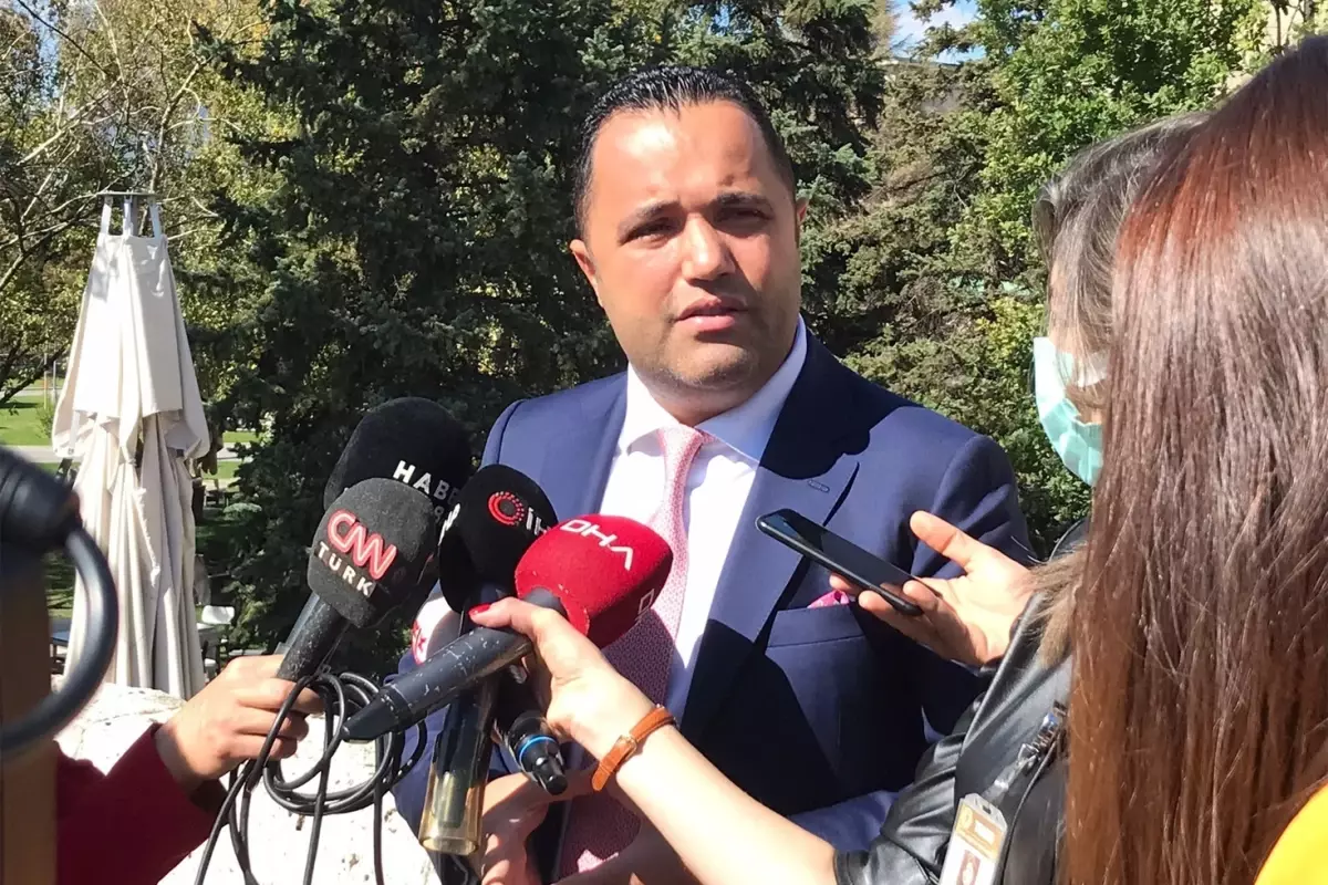 Avukat Rezan Epözdemir Rüşvet ve Casusluk İddialarıyla Gözaltına Alındı