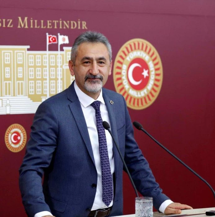 Mustafa Adıgüzel: “Hiçbir Arkadaşımızı İçeride Bırakmayacağız”