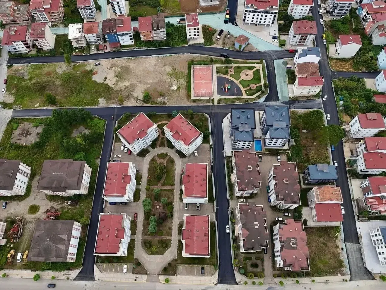 Altınordu Cumhuriyet Mahallesi’ne Sıcak Asfalt Dokunuşu