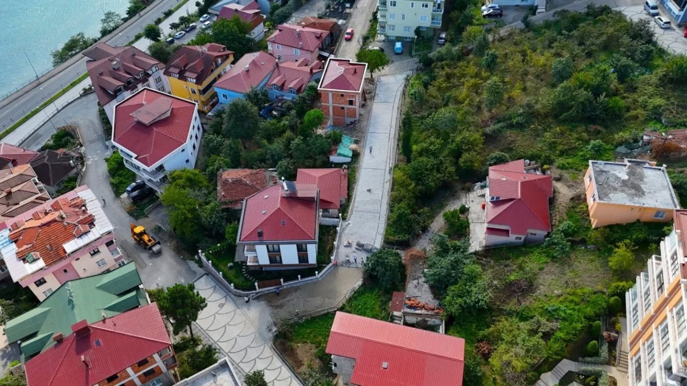 Altınordu Belediyesi’nden Modern ve Güvenli Yol Çalışmaları