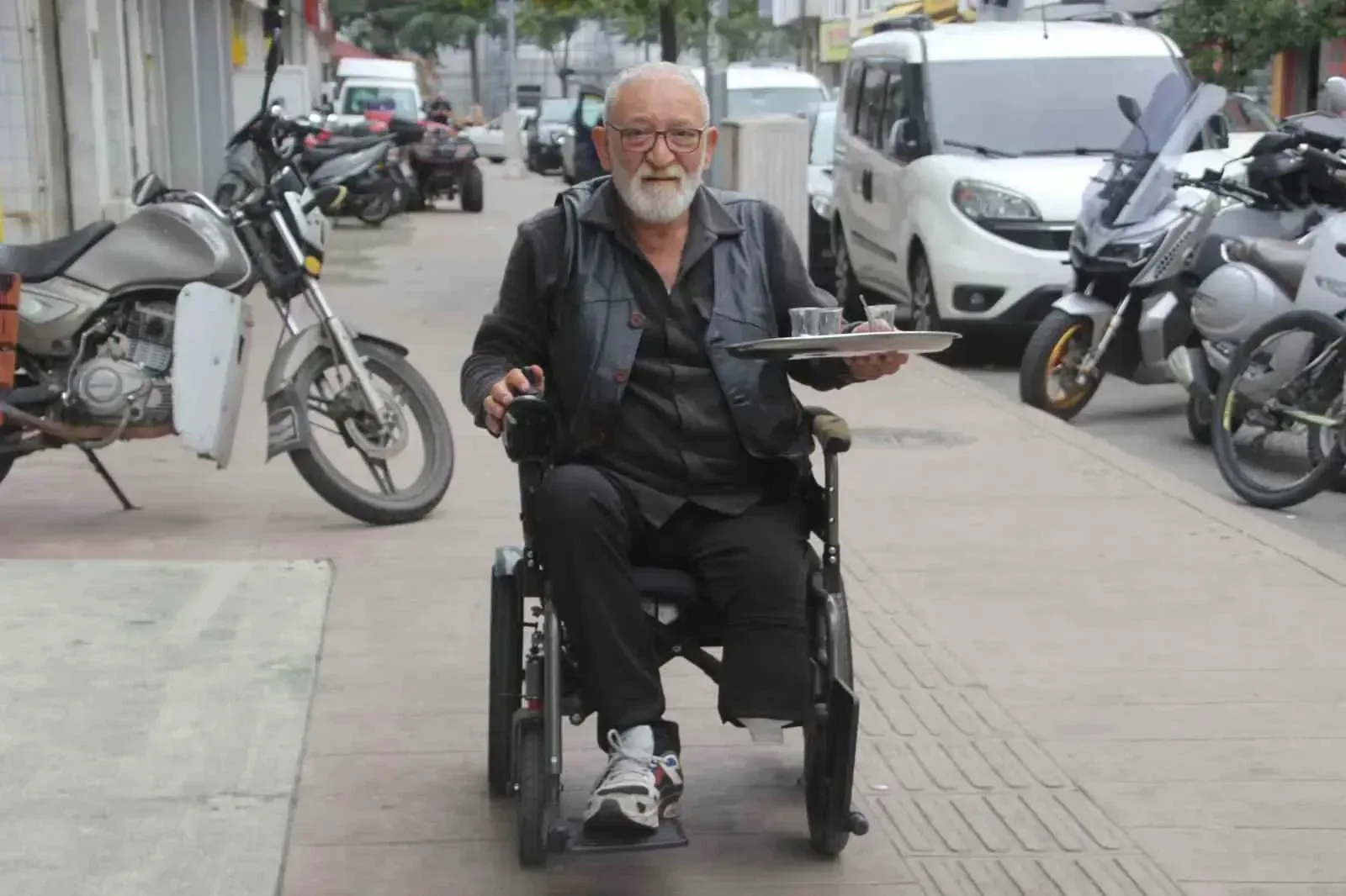 Ordu’da Bacağını Kaybetti Ama Çay Ocağını Bırakmadı