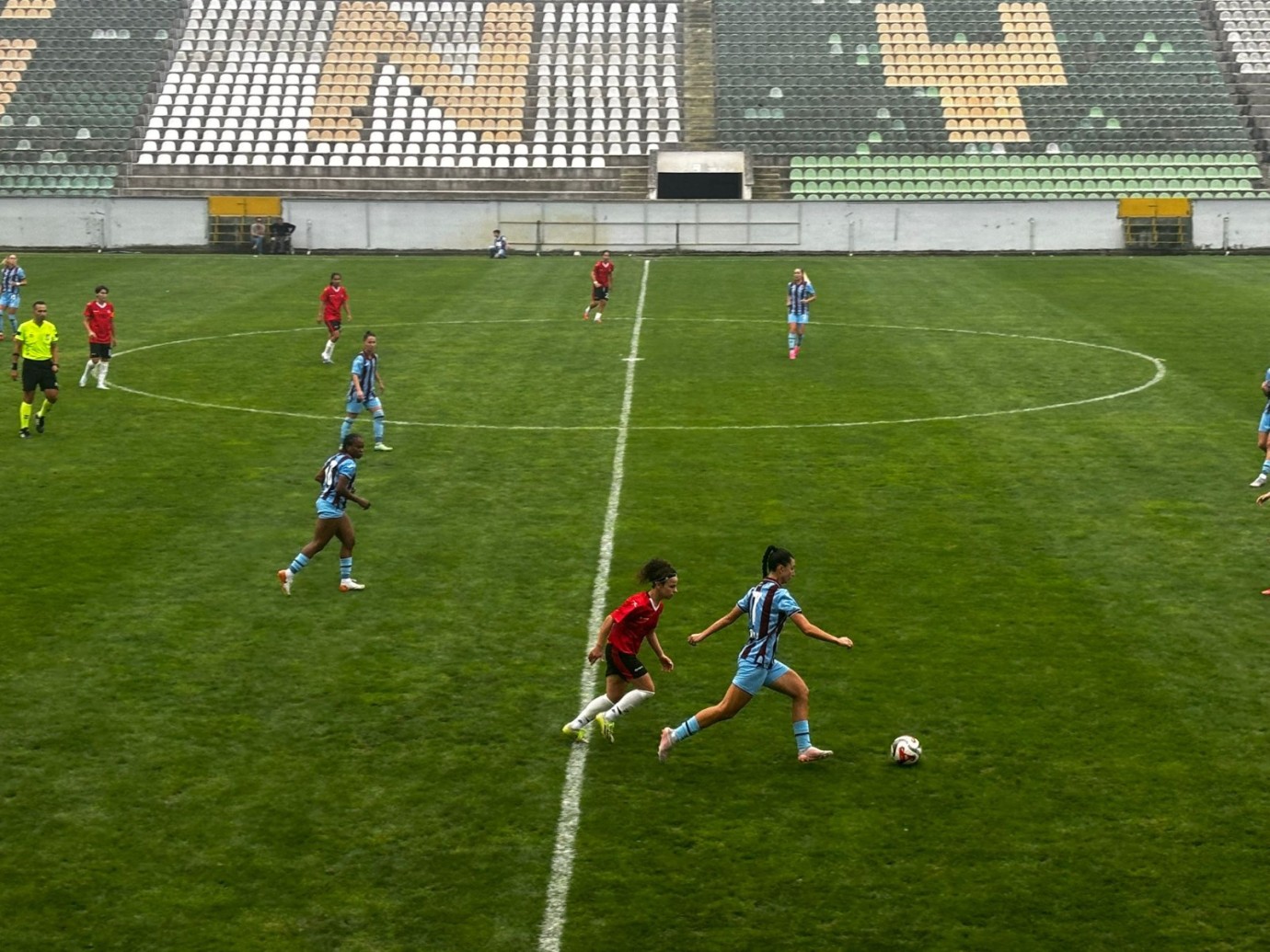Karadeniz Derbisinde Gülen Trabzon Kadın Takımı Oldu