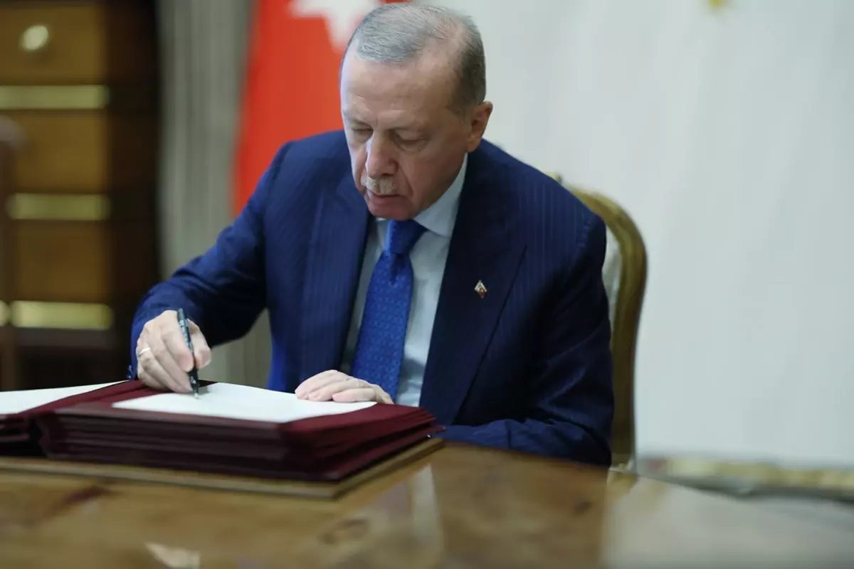 İstanbul'da Denge Değişiyor Mu? AK Parti'den Anket Açıklaması