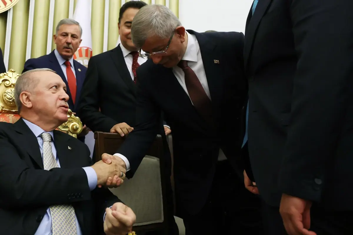 Davutoğlu: 