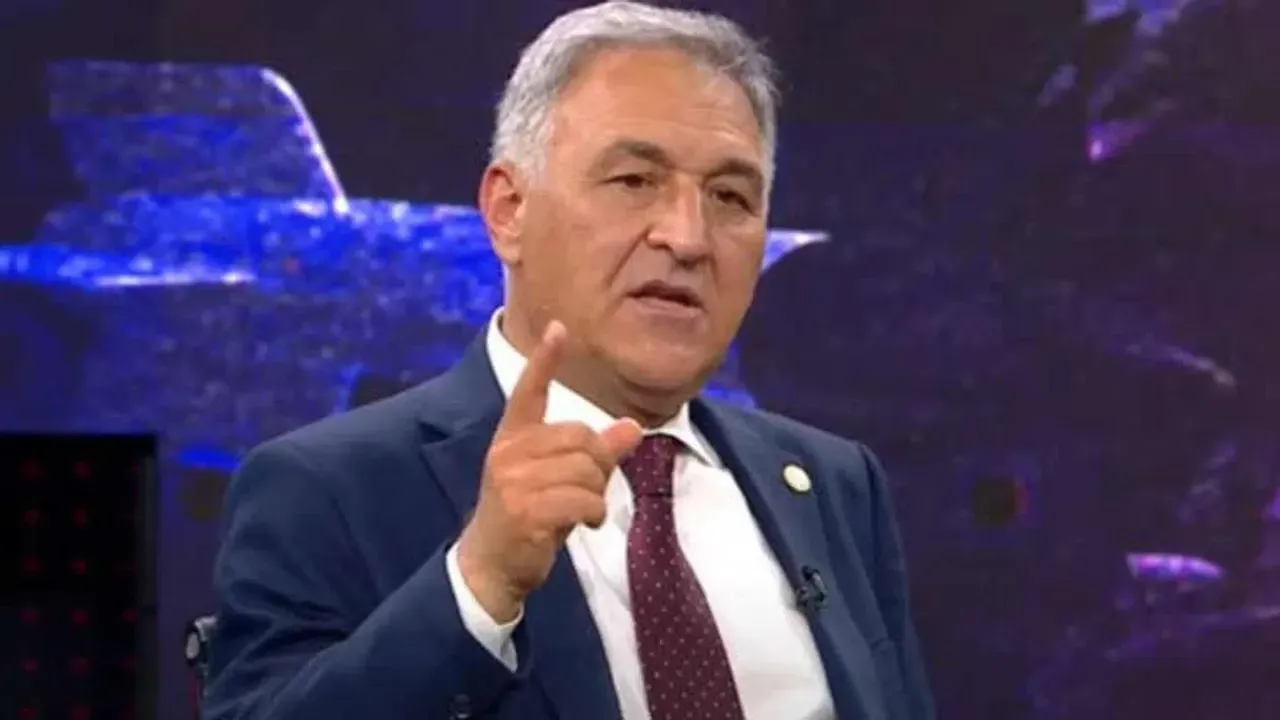 AK Partili Kaynak’tan Papa Yorumu: “Güç Arayışıyla Türkiye’ye Geldi”