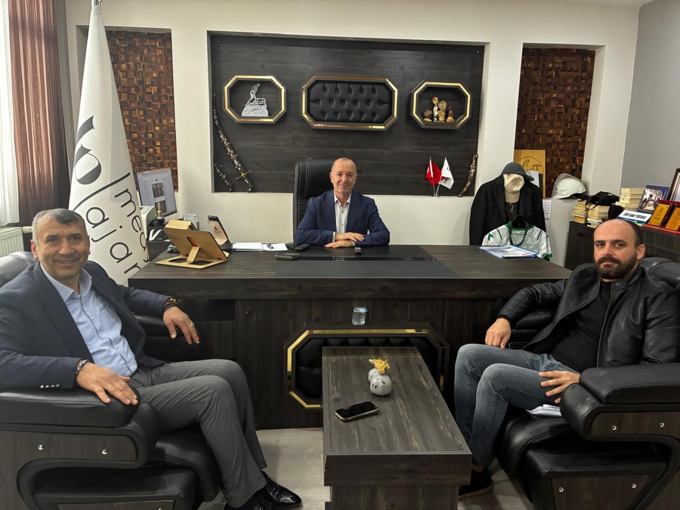Muharrem Üstün'den Alp Medya Ajansa Ziyaret