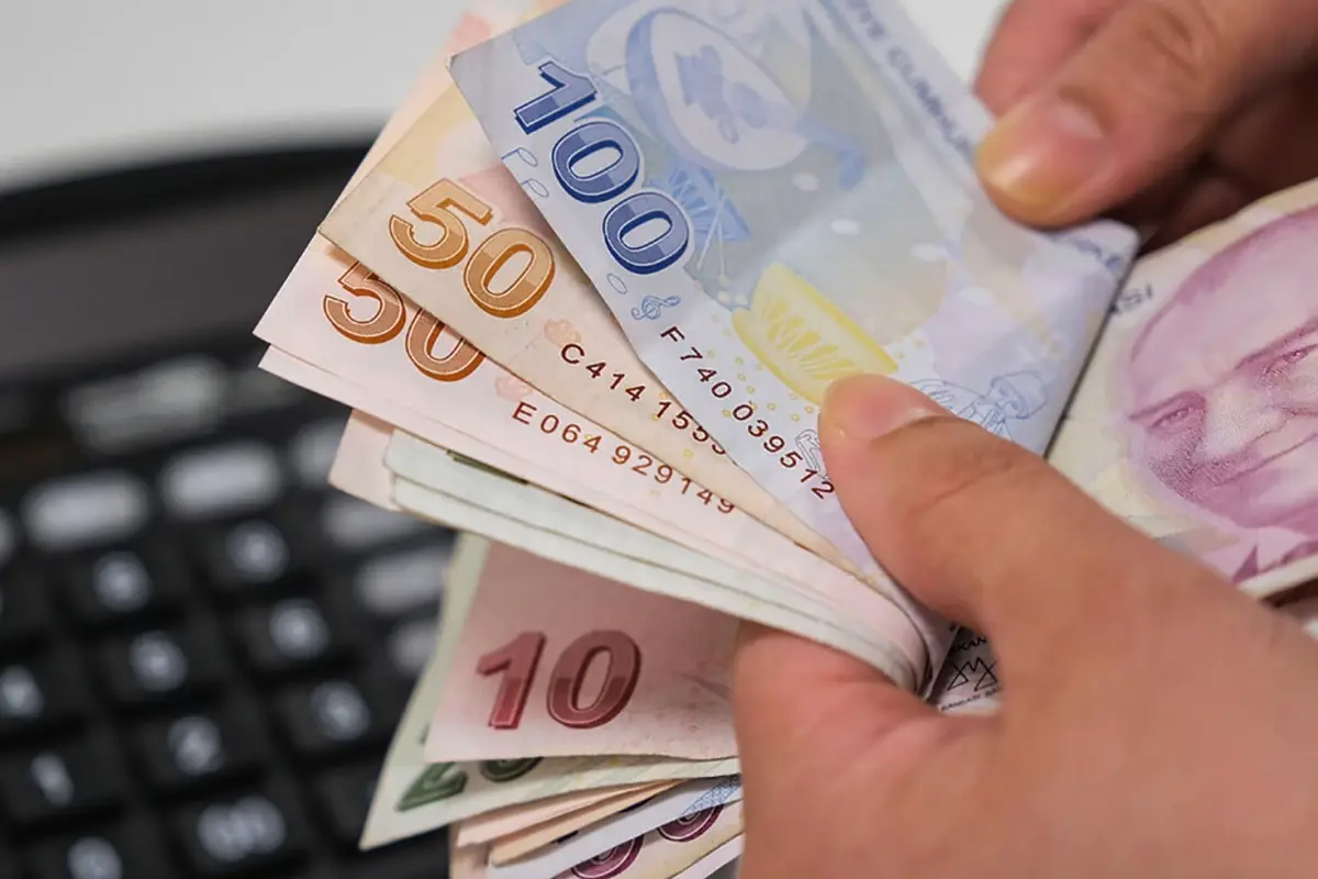 Memur ve Emekli Zammında Yeni Rakamlar Belli Oluyor: Ocak Ayı Kritik Öneme Sahip
