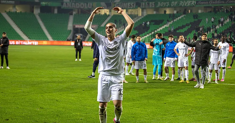 Trabzonspor'dan Manisa FK'ye Yakın Takip: İki Genç Yetenek Radar Altında