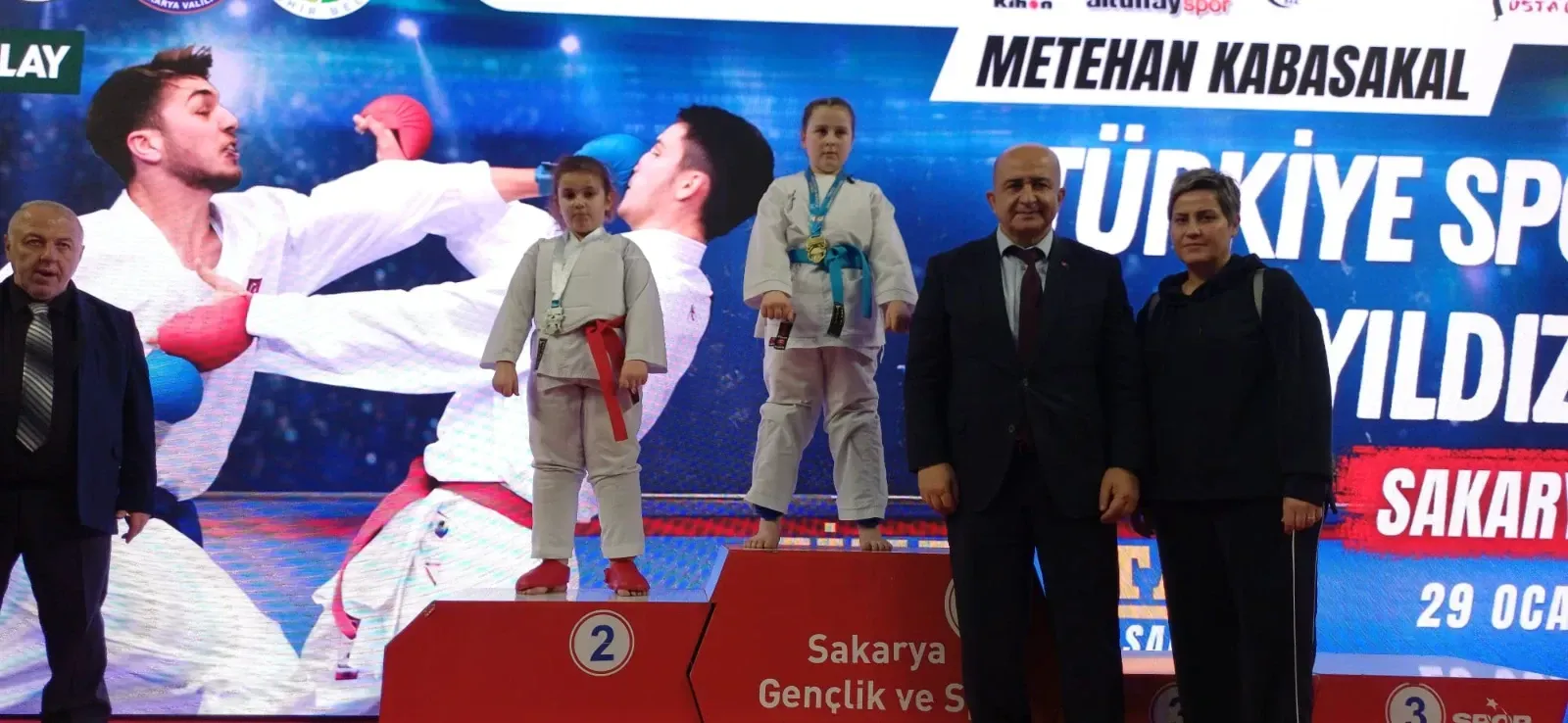 Ordu’nun Yıldız Sporcuları Sakarya’da Madalyaları Topladı