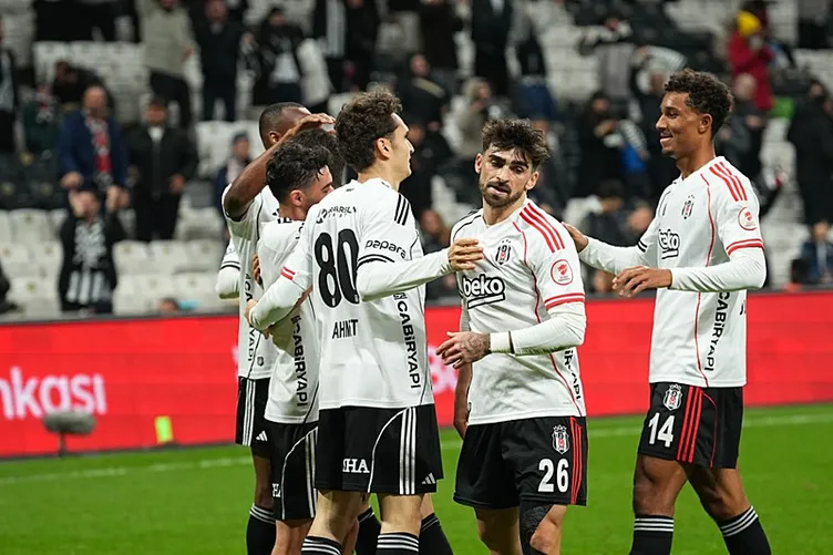 Beşiktaş, Fenerbahçe’den Fred’i Transfer Etmeye Hazırlanıyor