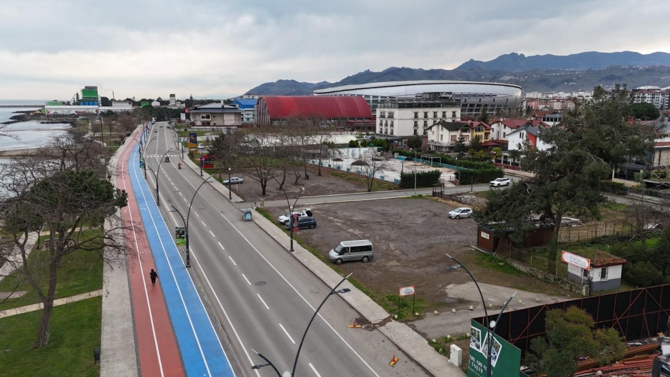 Altınordu Sahiline Ücretsiz Otopark Hizmeti Başladı