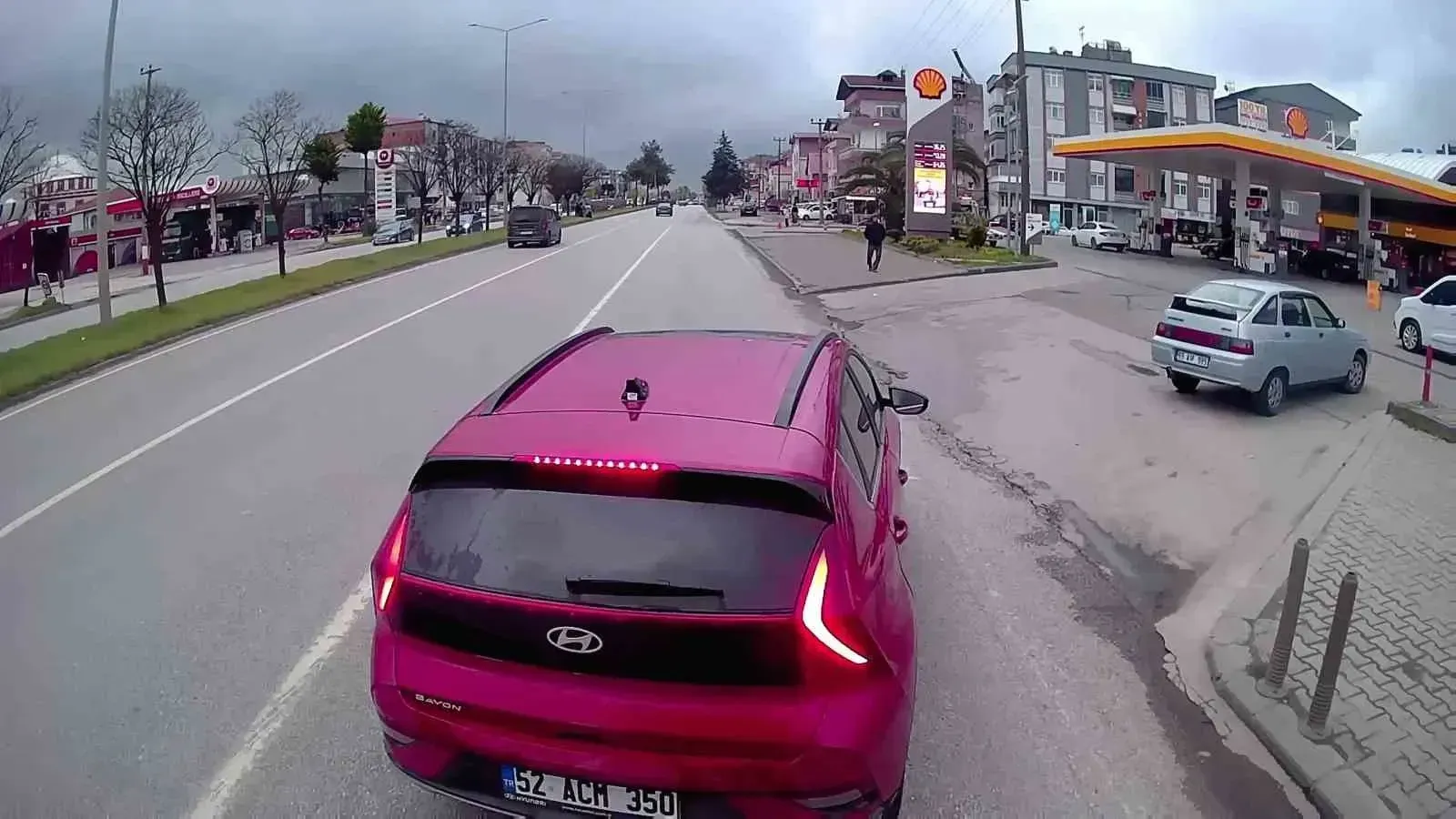 Samsun Çarşamba’da Tırın Önüne Kıran Otomobil Kamerada