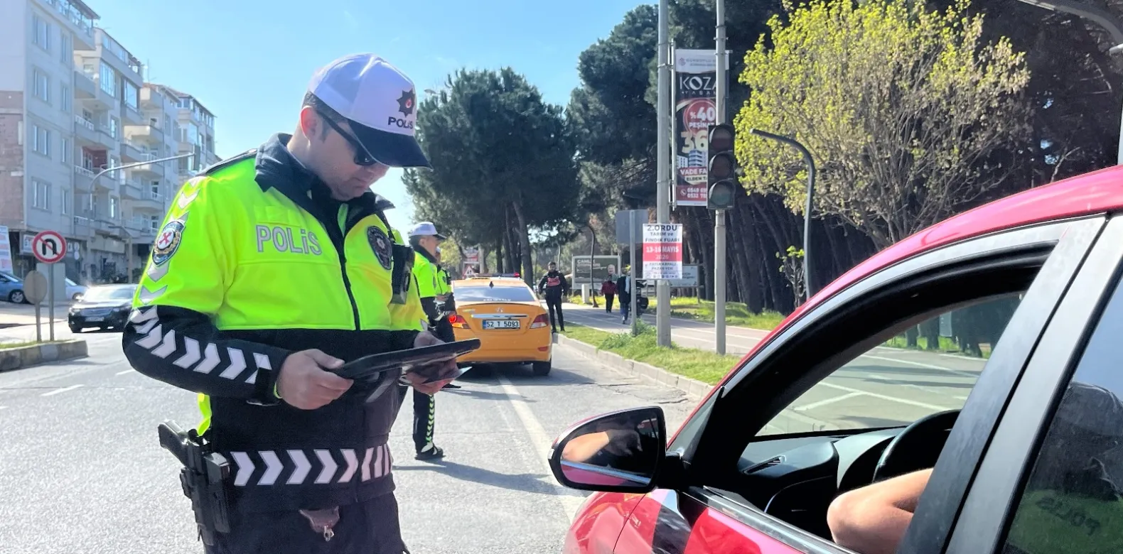Ünye’de Trafik Denetiminde 23 Bin Lira Cezai İşlem Uygulandı