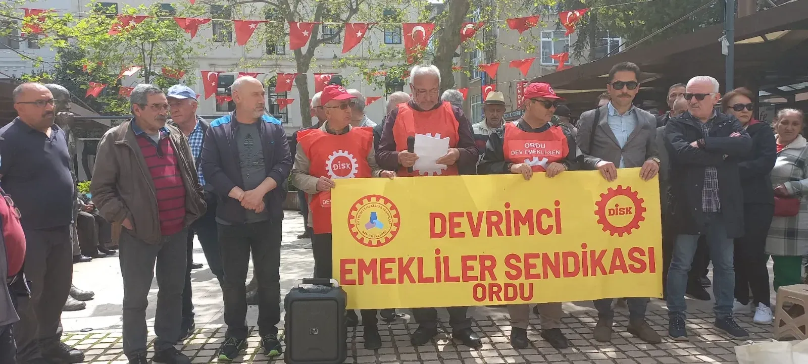 Emekliler Ordu’da Geçim Ve Sağlık Sorunlarını Gündeme Taşıdı