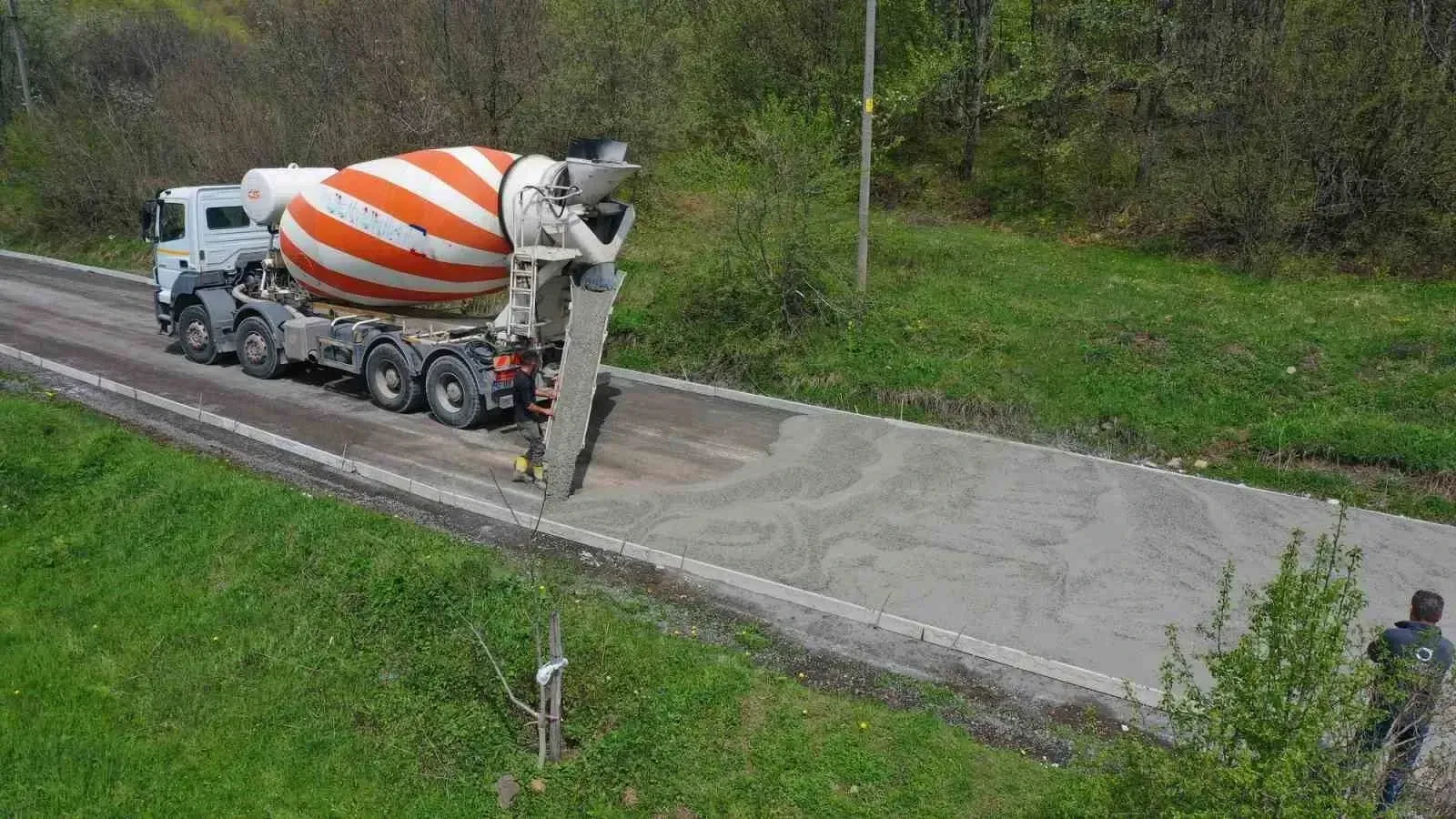 Ordu’da Beton Yol Çalışmaları Sürüyor
