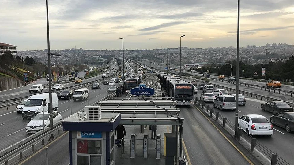 19 Mayıs Ulaşım Ücretsiz Mi 2026? Otobüs, Metro, Marmaray, Metrobüs Bedava Mı Olacak?