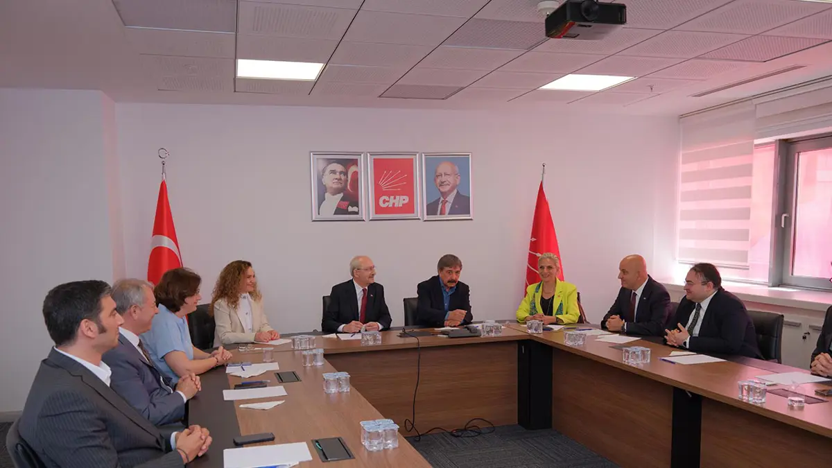 CHP’de İhraç Kararları İptal Edildi: Kimlere Dönüş Yolu Açıldı?