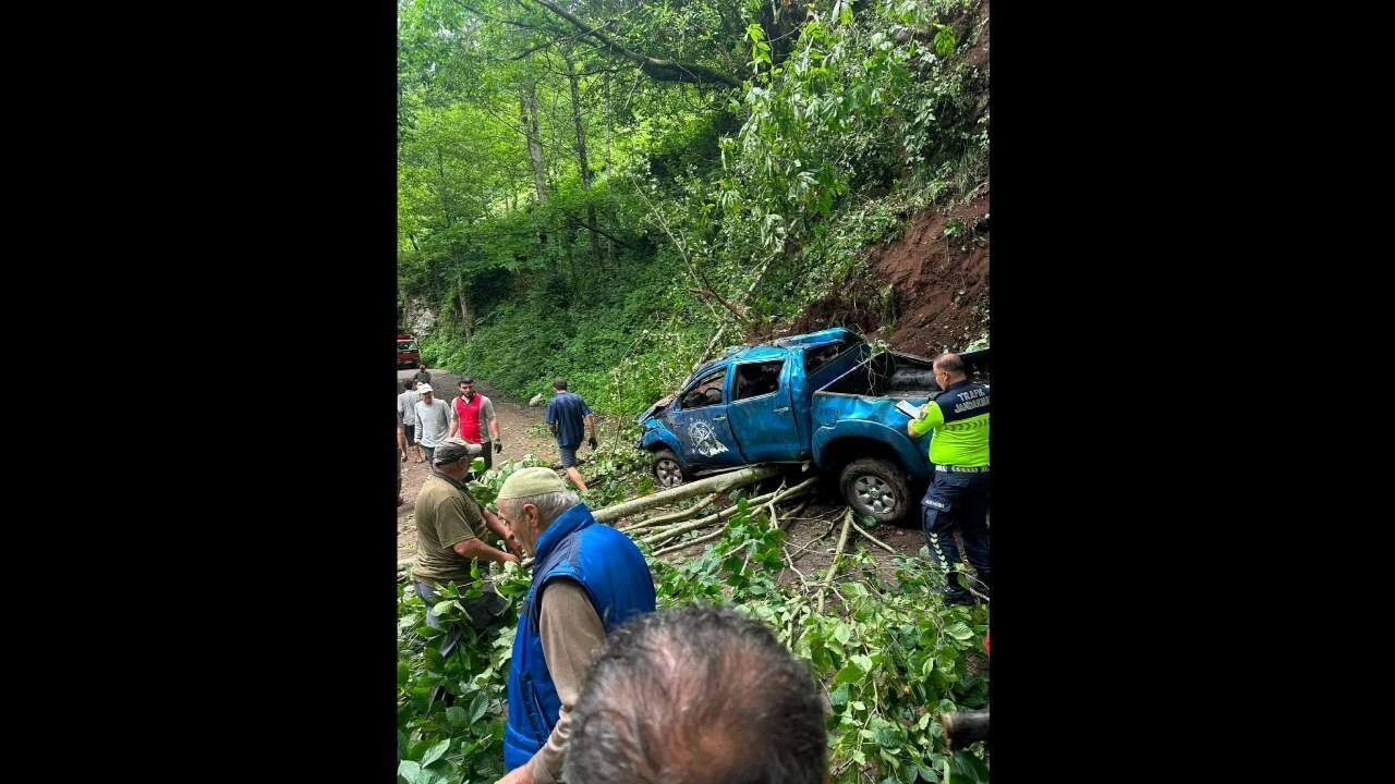 Rize’de Feci Kaza: Uçuruma Yuvarlanan Kamyonetteki Karı Koca Hayatını Kaybetti