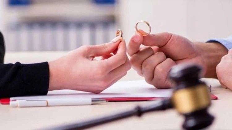 Yargıtay'dan Emsal Karar: Aşırı Cimrilik Boşanma Ve Tazminat Nedeni Sayıldı