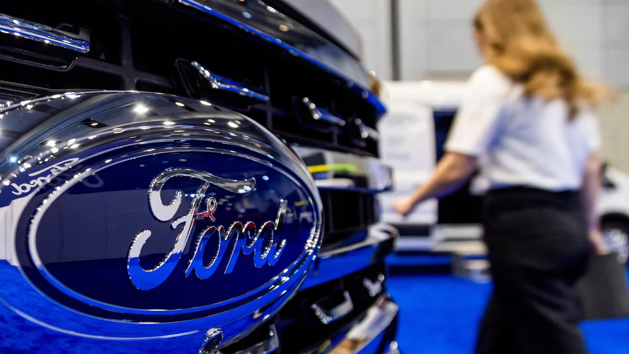 Ford Yapay Zeka Stratejisini Değiştirdi: 350 Deneyimli Mühendis Yeniden Göreve Döndü