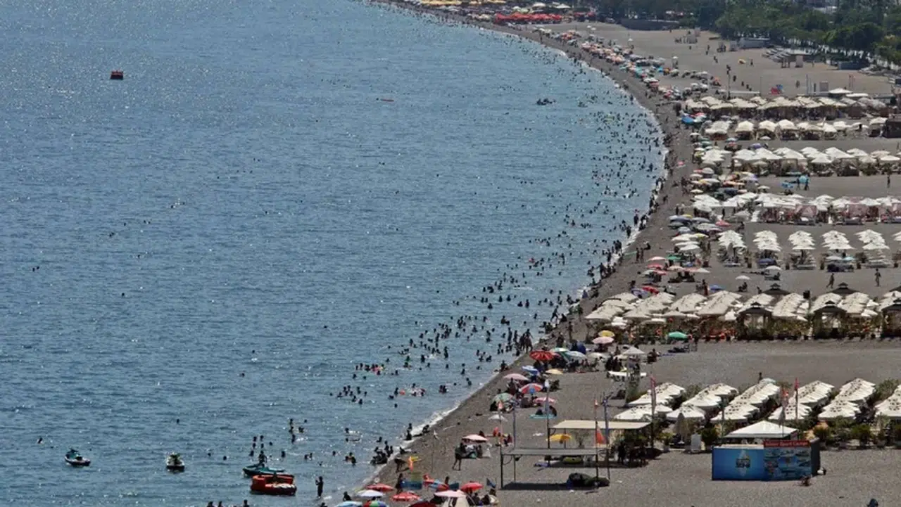 Antalya’da Kavurucu Sıcaklıklar Neden Bu Kadar Yükseldi?