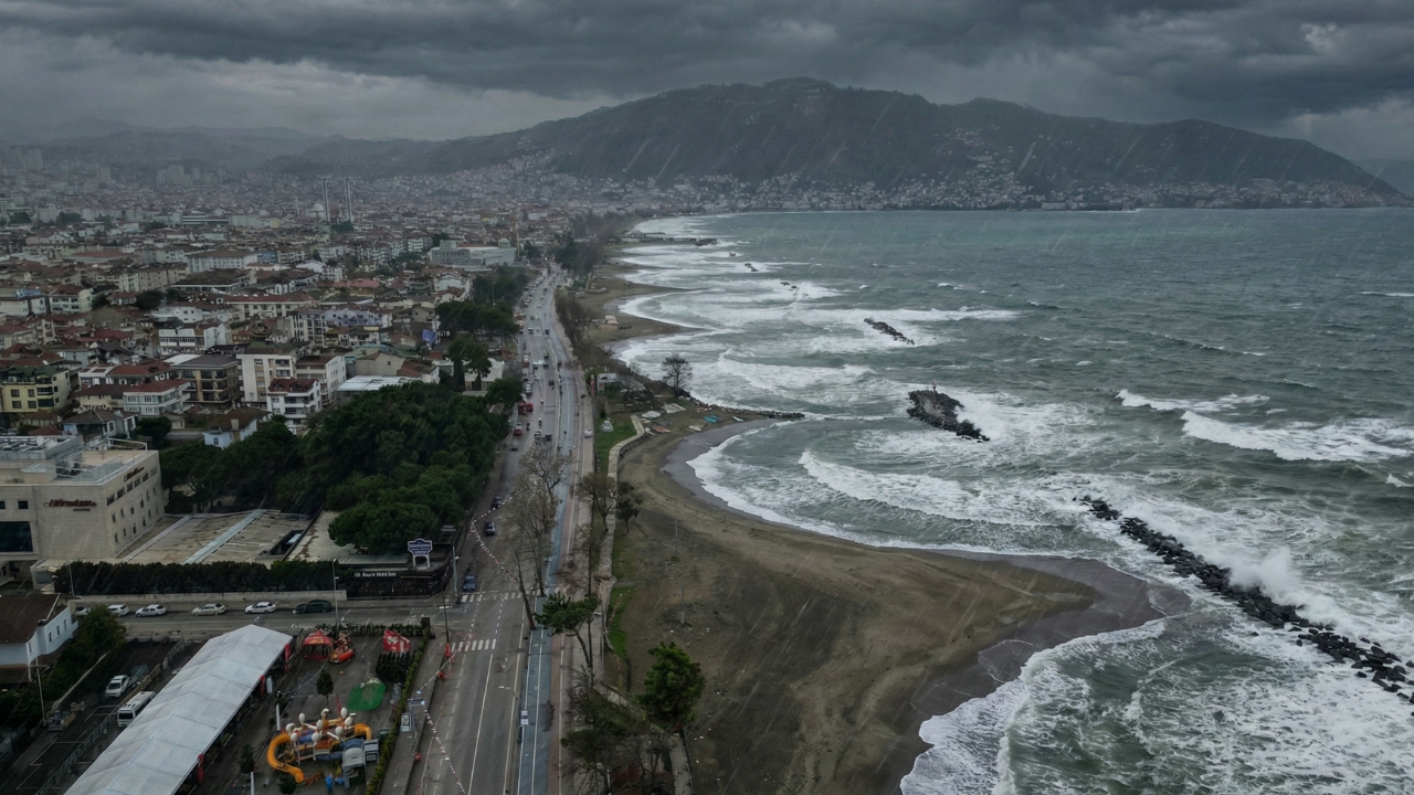 Meteoroloji'den Ordu İçin Sağanak Yağış Uyarısı! Vatandaşlara Dikkat Çağrısı