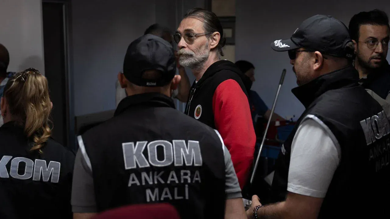 Erdal Beşikçioğlu'nun Emniyet İfadesi Ortaya Çıktı: Gelir Beyanı Ve Mal Varlığı Dikkat Çekti