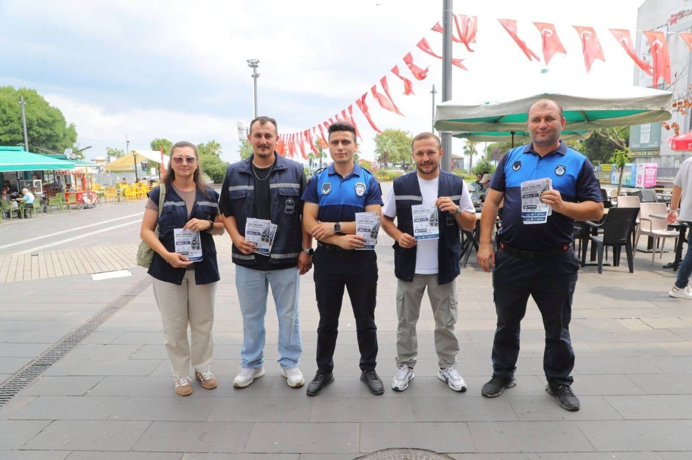 Fatsa’da Yere İzmarit Atmanın Cezası 1.042 TL! Belediye Ekipleri İşletmeleri Tek Tek Gezdi