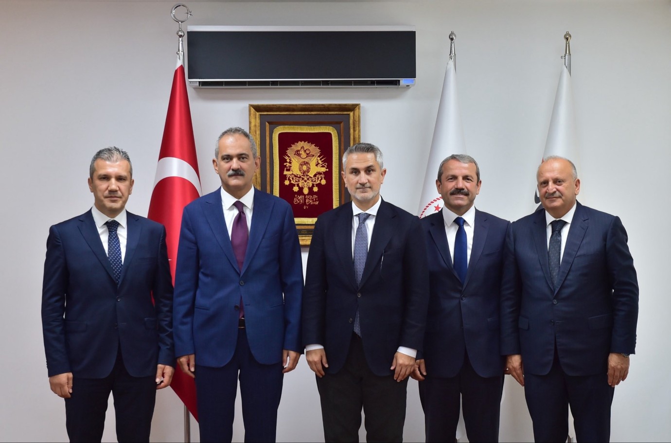 MAHMUT ÖZER’DEN ÜNYE VE AKKUŞ’A ÇİFTE MÜJDE