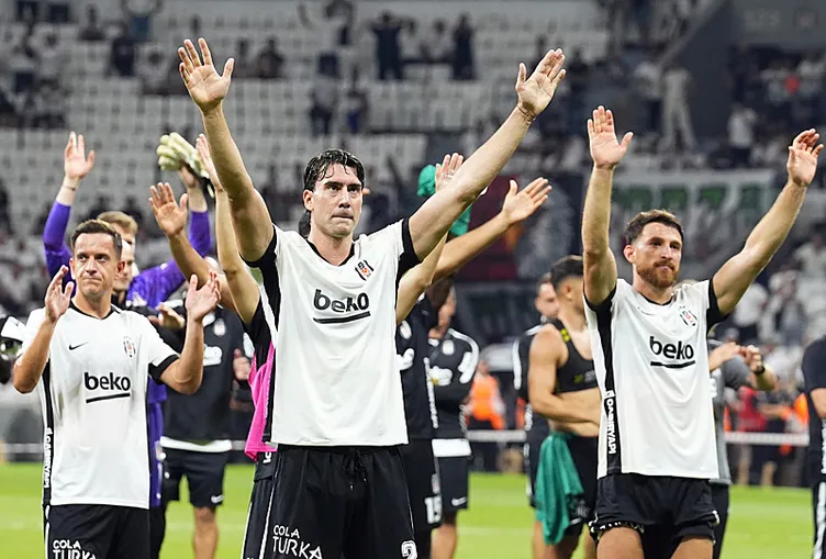 Beşiktaş’tan Avrupa’da 3 Gollü Gece: Vincenzo Italiano’nun Takımı Tam Not Aldı