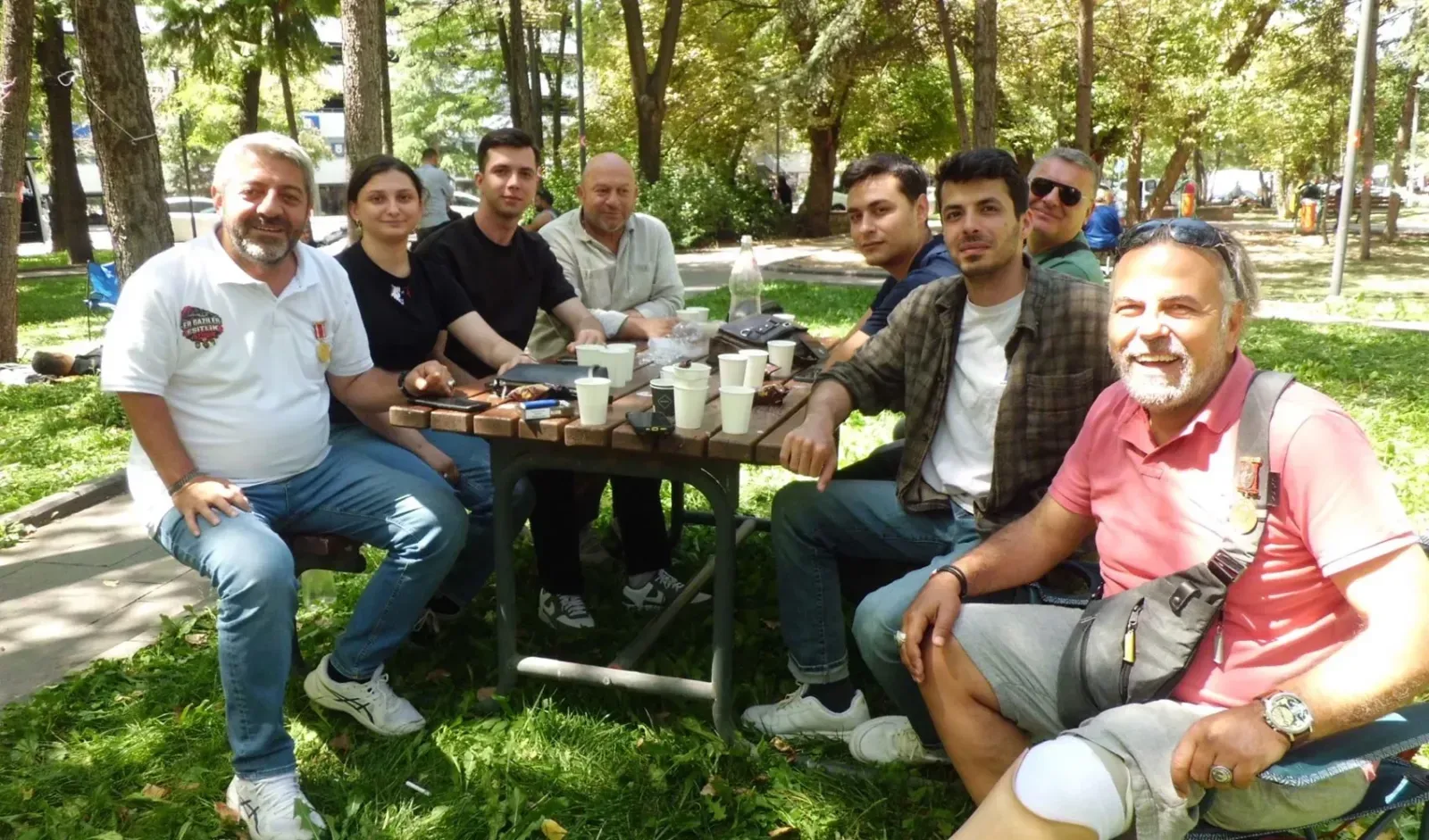 TSK’dan İhraç Edilen Teğmenlerden Ankara’da Eylem Yapan Şehit Aileleri Ve Gazilere Ziyaret