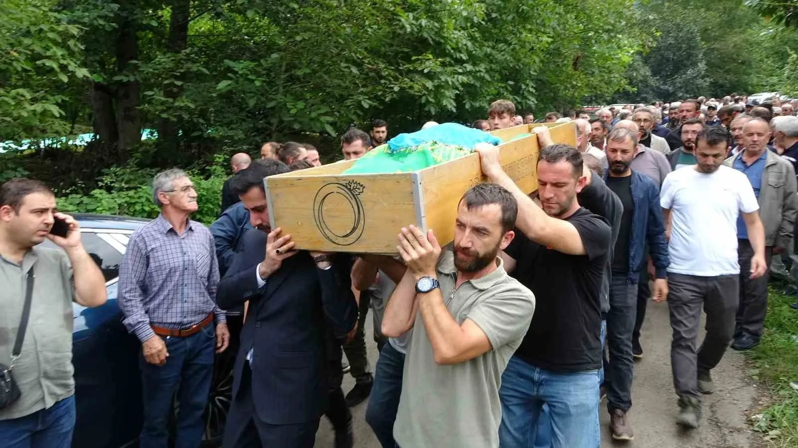 Ordu'da İki Kız Kardeş Aynı Gün Hayatını Kaybetti: Yan Yana Toprağa Verildiler